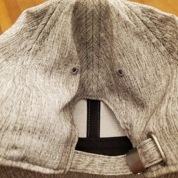 Pilatus Switzerland 2132m Red Dragon Grey Adjustable Baseball Hat - Picture 2 of 4